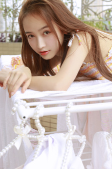 美女被CAO出了水视频